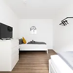 2 Bedroom With Free Parking And Terrace Διαμέρισμα