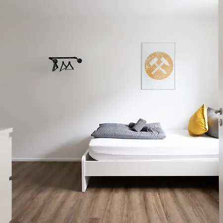 2 Bedroom With Free Parking And Terrace Apartmán *
