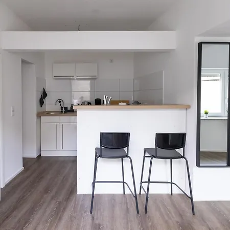 2 Bedroom With Free Parking And Terrace