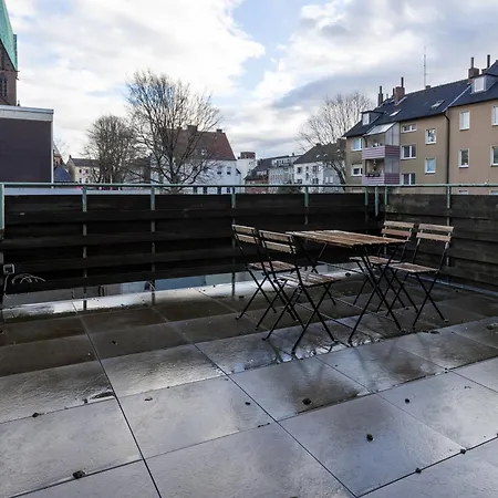 2 Bedroom With Free Parking And Terrace *