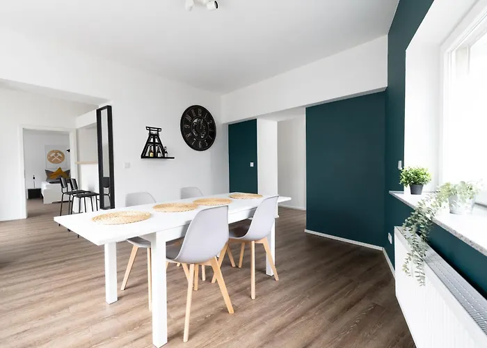 2 Bedroom With Free Parking And Terrace * Herne